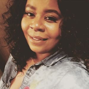 Meet your Posher, Kendra